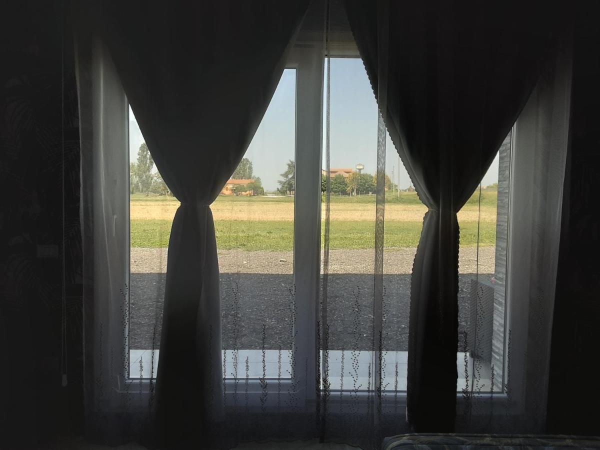 La Famiglia Doppia Hotell Ca Bianca Exteriör bild